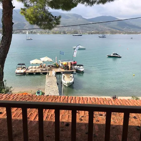 Sea-Side 3 Bedroom- Beach House Poros Town Exterior foto