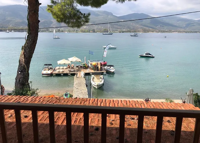 Sea-Side 3 Bedroom- Beach House